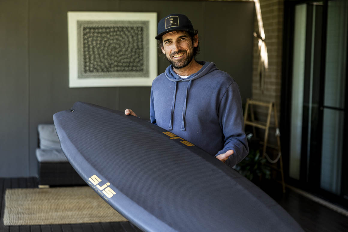 Bevelled rails for Slater