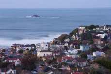 Waves roll into St Clair Point, St Clair, Dunedin, New Zealand.