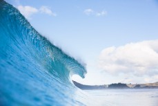 Clean surf conditions at Aramoana Beach, Dunedin, New Zealand. 