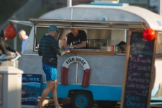 Fish Hook mobile food wagon at St Clair Beach, Dunedin, New Zealand. 