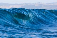 Beautiful wave about to break at a remote reefbreak near Dunedin, Otago, New Zealand. 