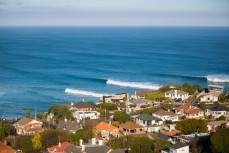 Solid groundswell at St Clair Point, Dunedin, New Zealand. 