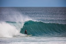 Autumn swell arriving at Blackhead Beach, Dunedin, New Zealand.
Credit: www.boxoflight.com/Derek Morrison