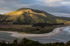 Late autumn waves on Otago Peninsula, Dunedin, New Zealand.
Credit: www.boxoflight.com/Derek Morrison