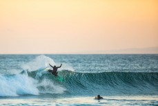 Local pro surfer Elliott Brown laying down some rail in fun evening waves at St Kilda, Dunedin, New Zealand.
Credit: www.boxoflight.com/Derek Morrison