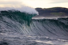 An empty reefbreak wave in the South Island, New Zealand.
