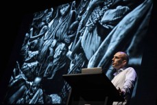 Key note speaker Robin Hammond at the 2018 New Zealand Geographic Photographer of the Year Competition at the Q Theatre, Auckland.
Thursday 25 October 2018.
Photograph Richard Robinson © 2018
No Reproduction without prior written permission.
