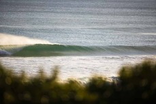 Summer waves at St Kilda, Dunedin, New Zealand.
Credit: www.boxoflight.com/Derek Morrison