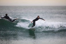 Anika Ayson weaving down the line at St Clair, Dunedin, New Zealand.
Credit: www.boxoflight.com/Derek Morrison