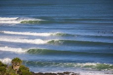 Summer swell at Raglan, Waikato, New Zealand.
Credit: www.boxoflight.com/Derek Morrison