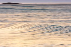 Wave shapes on dusk at St Clair, Dunedin, New Zealand.
Credit: www.boxoflight.com/Derek Morrison