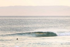 Empty line up at St Clair, Dunedin, New Zealand.
Credit: www.boxoflight.com/Derek Morrison