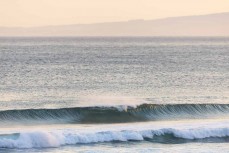 Empty line up at St Clair, Dunedin, New Zealand.
Credit: www.boxoflight.com/Derek Morrison