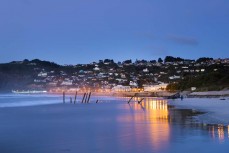 Autumn dawn colours at St Clair, Dunedin, New Zealand.
Credit: www.boxoflight.com/Derek Morrison