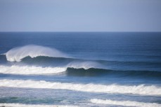 A big new swell fills in at St Clair, Dunedin, New Zealand.
Credit: www.boxoflight.com/Derek Morrison