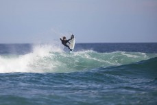 Elliott Brown unleashing in fun waves at St Kilda, Dunedin, New Zealand.
Credit: www.boxoflight.com/Derek Morrison