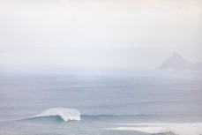 A large swell rolls into a beach near St Kilda, Dunedin, New Zealand.Credit: www.boxoflight.com/Derek Morrison