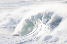 A frothy wave breaks at St Clair, Dunedin, New Zealand.Credit: www.boxoflight.com/Derek Morrison