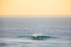 Clean empty winter swell at St KIlda, Dunedin, New Zealand.Credit: www.boxoflight.com/Derek Morrison