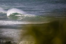 An empty set wave at Smaills Beach, Dunedin, New Zealand.Credit: www.boxoflight.com/Derek Morrison