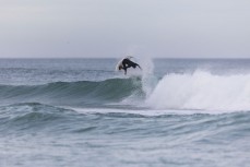 Jonas Tawharu makes the most of fun rampy waves at St KIlda, Dunedin, New Zealand.
Credit: www.boxoflight.com/Derek Morrison