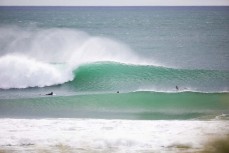 A punchy swell rolls into Aramoana, Dunedin, New Zealand.Credit: www.boxoflight.com/Derek Morrison
