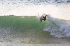 Dane Robertson makes the most of dawn waves at St Clair, Dunedin, New Zealand.
Credit: www.boxoflight.com/Derek Morrison