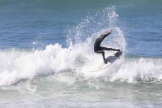 Luke Rogers on form at St Clair, Dunedin, New Zealand.
Credit: www.boxoflight.com/Derek Morrison