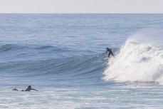 Keo Morrison rides a wave at St Clair, Dunedin, New Zealand.
Credit: www.boxoflight.com/Derek Morrison