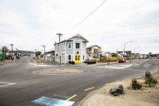 Café at Lyall Bay, Wellington, New Zealand.
Credit: www.boxoflight.com/Derek Morrison