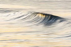 Wave energy at Second Beach near St Clair, Dunedin, New Zealand.
Credit: www.boxoflight.com/Derek Morrison