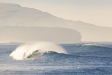 Empty dawn waves at St Clair, Dunedin, New Zealand.
Credit: www.boxoflight.com/Derek Morrison