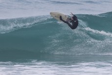 Jake Owen takes the highline during a session at St Clair, Dunedin, New Zealand.
Credit: www.boxoflight.com/Derek Morrison