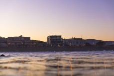 Dusk at St Clair, Dunedin, New Zealand.
Credit: www.boxoflight.com/Derek Morrison