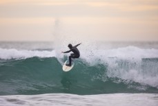 Alexis Owen on form on a cold winter's afternoon at St Clair, Dunedin, New Zealand.
Credit: www.boxoflight.com/Derek Morrison