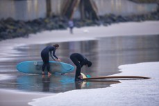 Longboarders at St Clair, Dunedin, New Zealand.
Credit: www.boxoflight.com/Derek Morrison