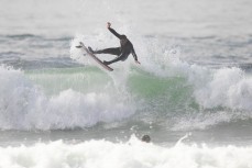 Josh Thickpenny on fire at St Clair, Dunedin, New Zealand.
Credit: www.boxoflight.com/Derek Morrison