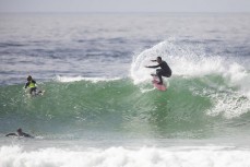 Josh Thickpenny on fire at St Clair, Dunedin, New Zealand.
Credit: www.boxoflight.com/Derek Morrison