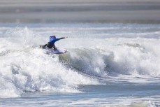 Benji Lowen showing impressive form at Tauranga Bay, Westport, West Coast, New Zealand.Credit: www.boxoflight.com/Derek Morrison