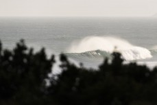 Empty waves during a solid swell at St Kilda, Dunedin, New Zealand.Credit: www.boxoflight.com/Derek Morrison