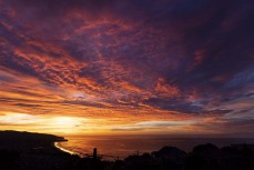 Sunrise at St Clair, Dunedin, New Zealand.
Credit: www.boxoflight.com/Derek Morrison