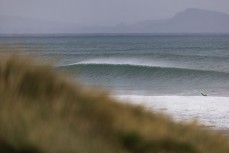 Fun east swell at Aramoana, Dunedin, New Zealand.Credit: www.boxoflight.com/Derek Morrison