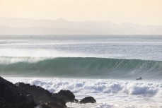 An empty wave during a fun east swell at Aramoana, Dunedin, New Zealand.Credit: www.boxoflight.com/Derek Morrison