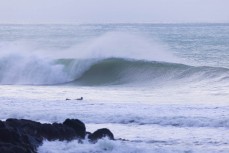 Empty waves during a winter session on the North Coast, Dunedin, New Zealand.Credit: www.boxoflight.com/Derek Morrison
