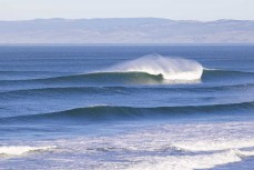 Winter session at Blackhead, Dunedin, New Zealand.Credit: www.boxoflight.com/Derek Morrison
