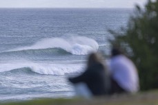 Skaters watch a set unload at St Kilda, Dunedin, New Zealand.Credit: www.boxoflight.com/Derek Morrison