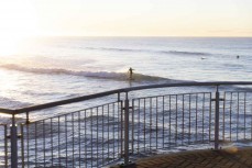 Dawn session at St Clair, Dunedin, New Zealand.
Credit: www.boxoflight.com/Derek Morrison