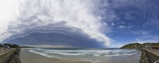 Summer storm clouds amass over St Clair, Dunedin, New Zealand.
Credit: www.boxoflight.com/Derek Morrison