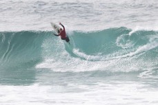 Under 14 and Under 16 Otago Champion Alexis Owen at the 2022 Otago Surfing Championships held at St Clair, Dunedin, New Zealand.
Credit: www.boxoflight.com/Derek Morrison