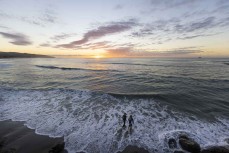 Rewa Morrison and Bella Burns head out for a dawn session at St Clair, Dunedin, New Zealand.
Credit: www.boxoflight.com/Derek Morrison